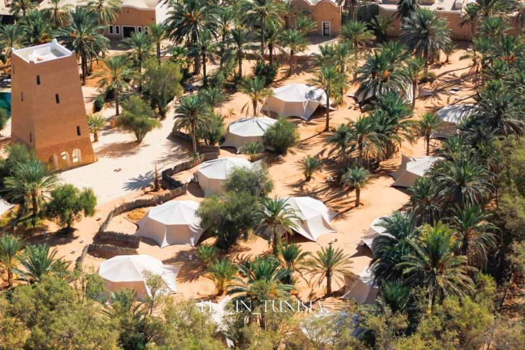 Hotel Pansy Qasr Ghilan Eksteriør billede