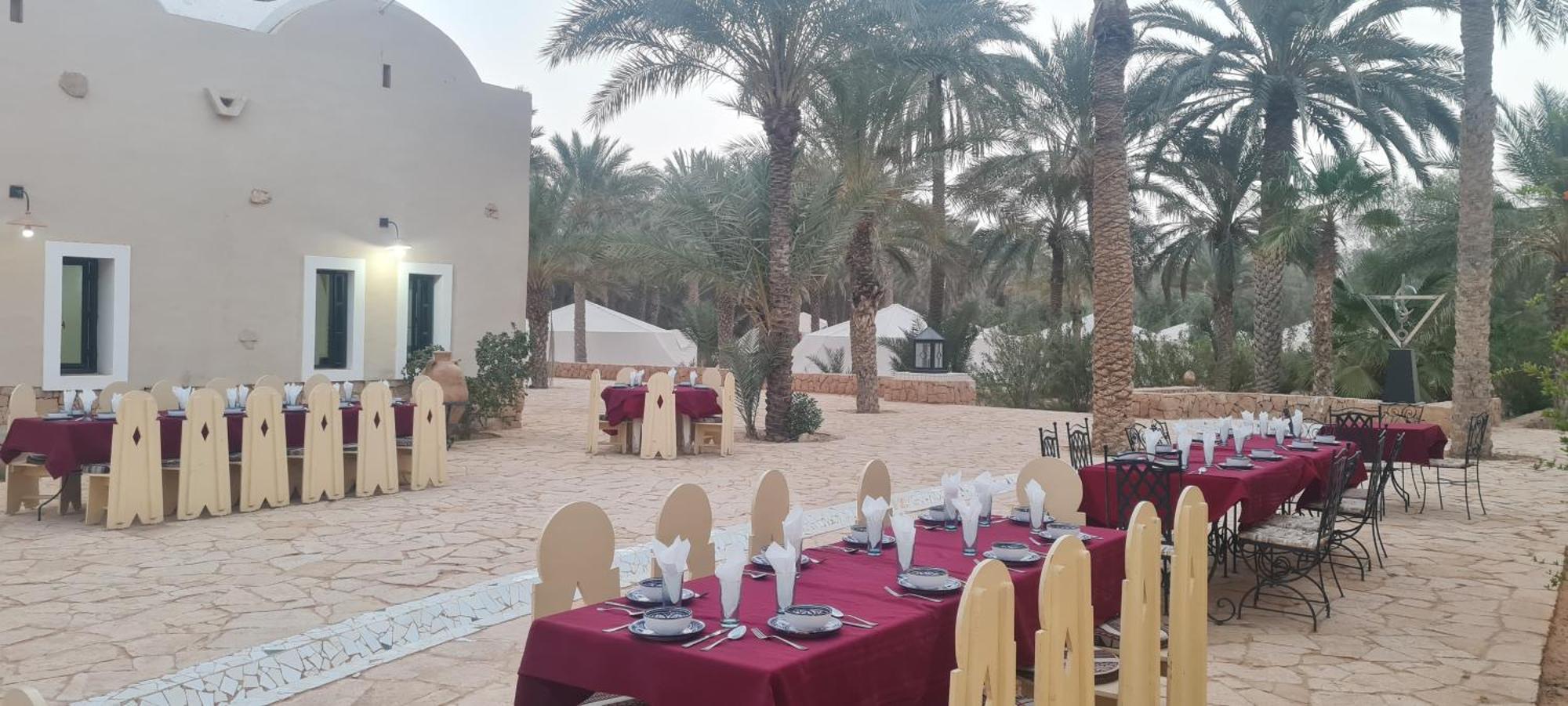 Hotel Pansy Qasr Ghilan Eksteriør billede